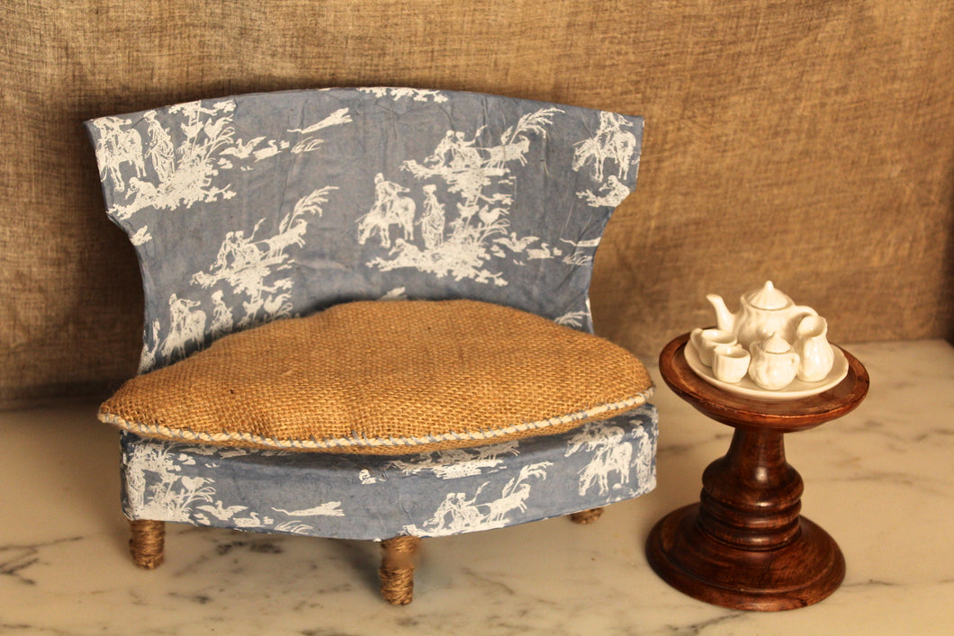 Sofa: Blue Belle