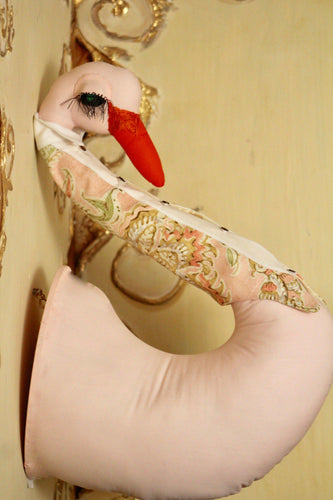 Powder Pink Swan