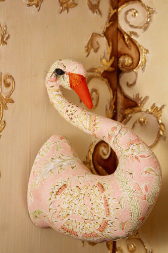 Pink Floral Bloom/Swan