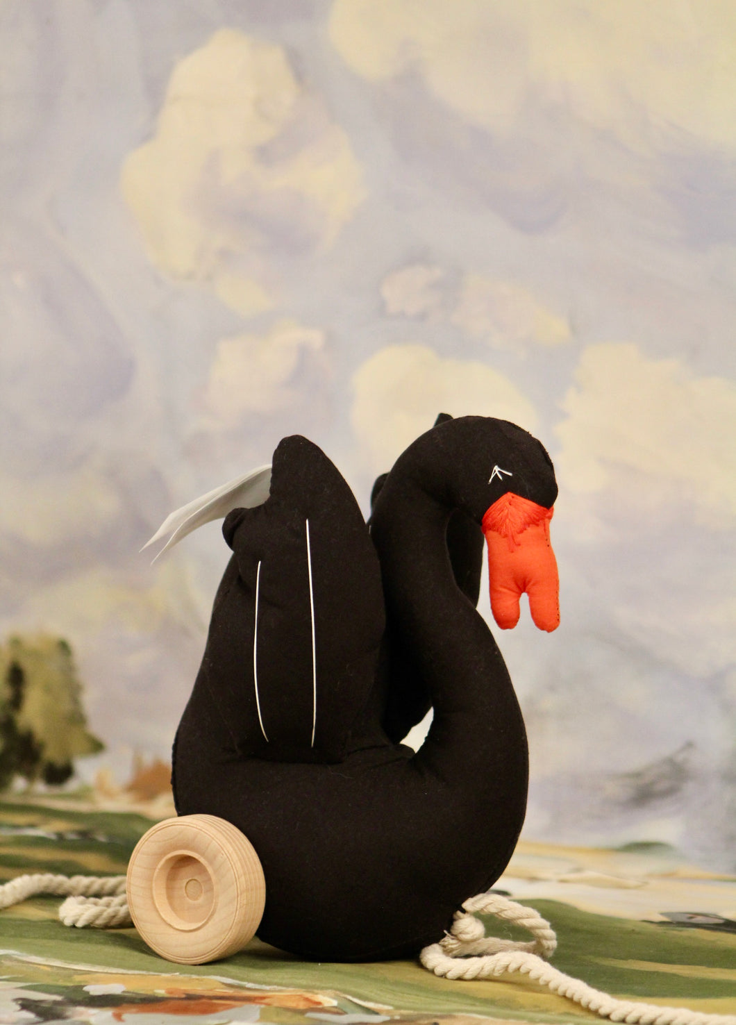 Papa Swan Pull-toy